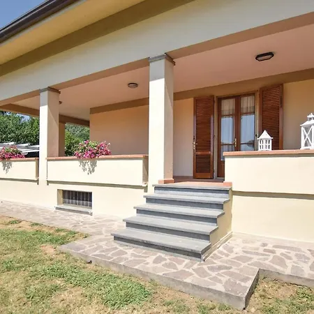 3 Bedroom In Holiday home Camaiore